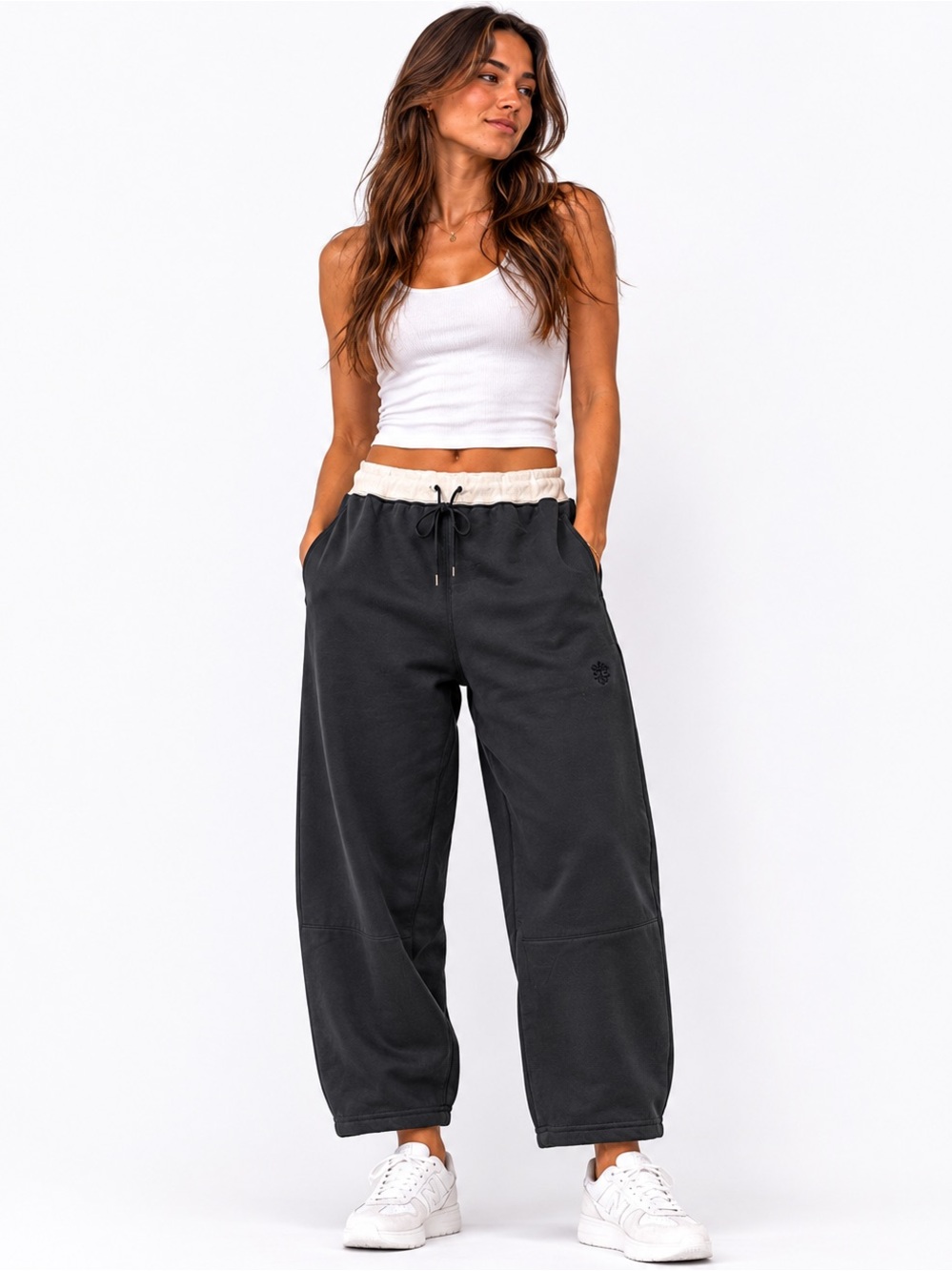 43Z.NWT Free People FP movement Relaxed Drawstring Waist Wide-Leg Sweatpants - Picture 2 of 3